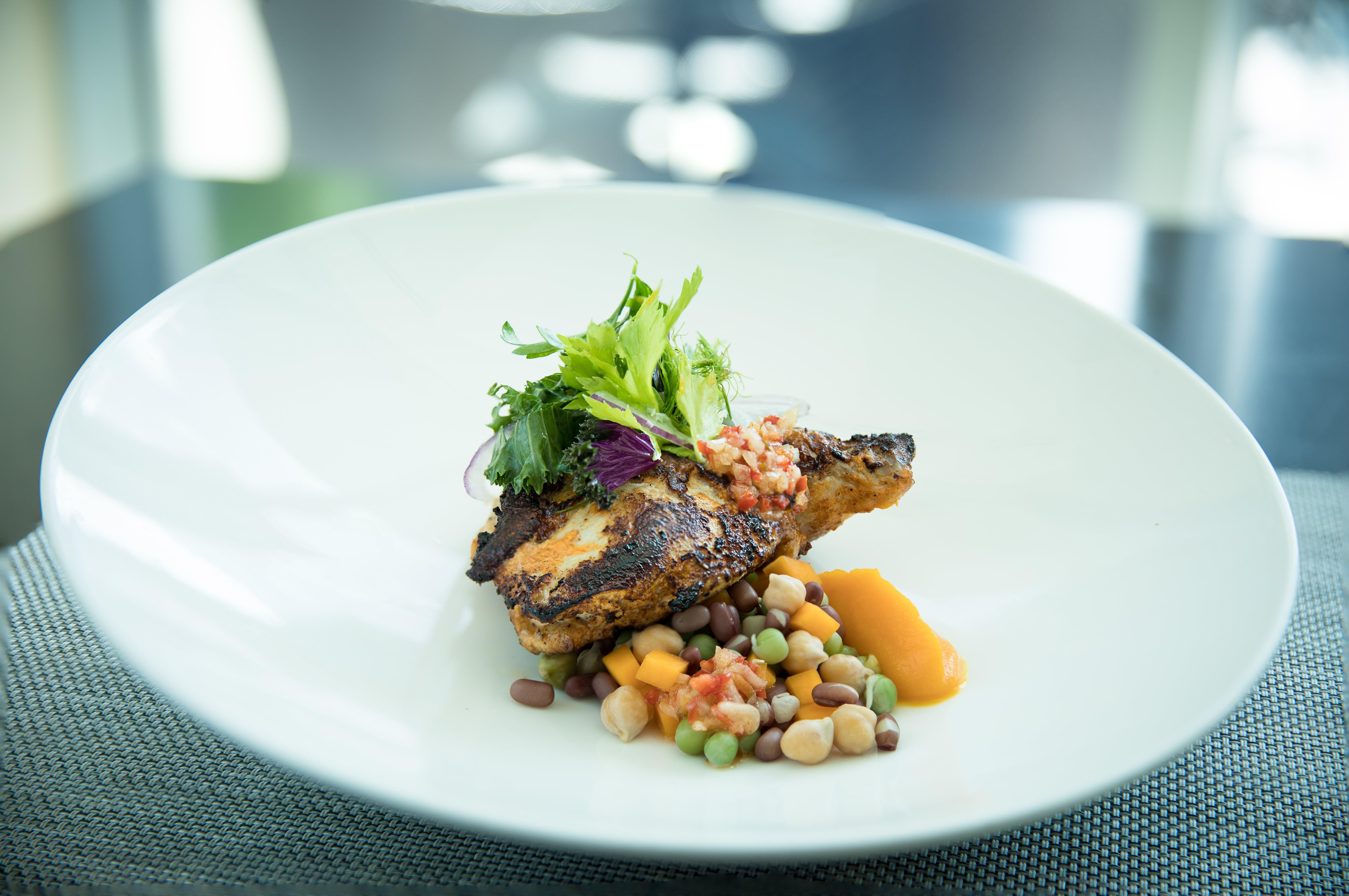 Kimpton Epic Hotel By Ihg Miami Exteriér fotografie A plate of food