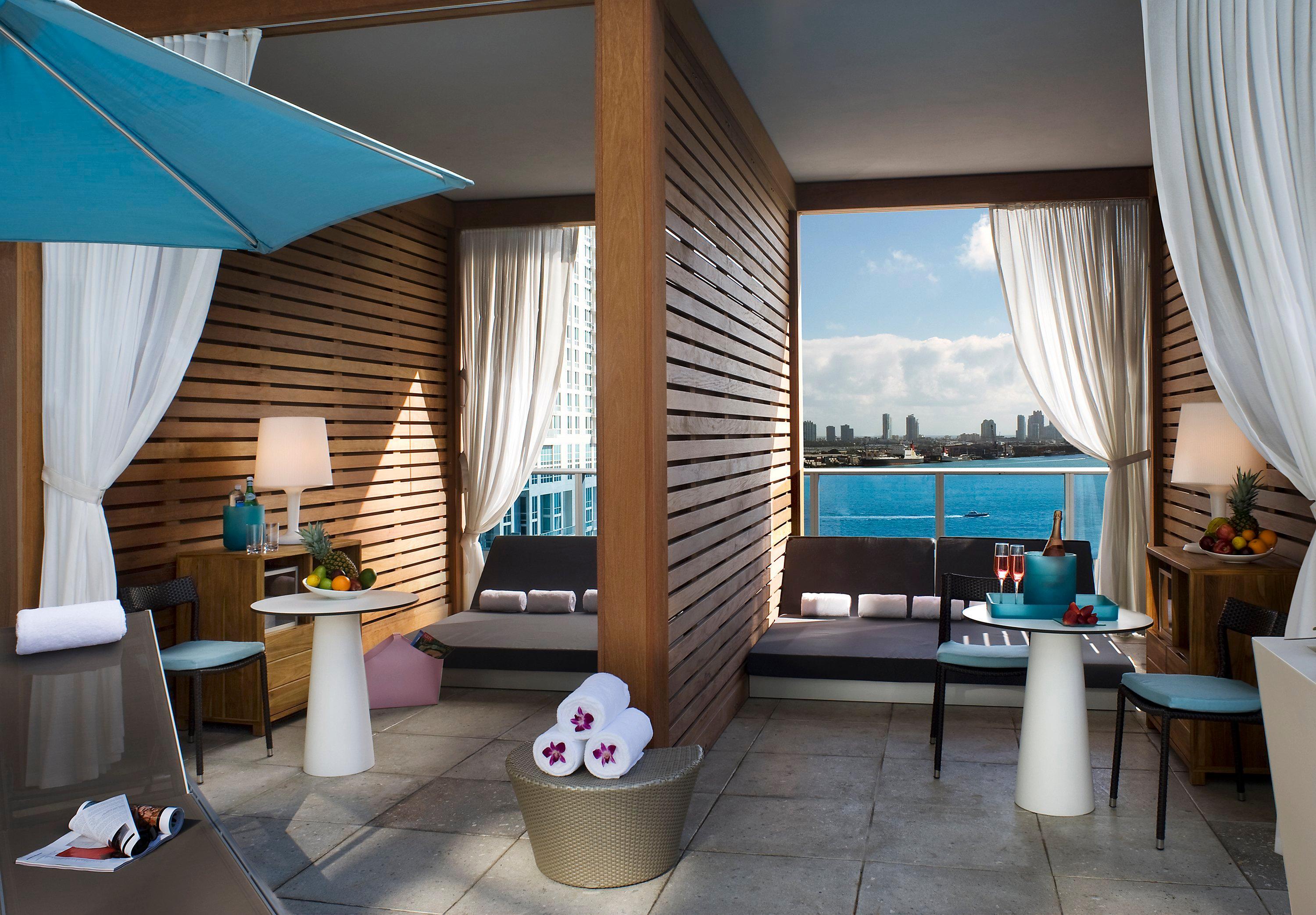 Kimpton Epic Hotel By Ihg Miami Zařízení fotografie Cabana at the Fontainebleau