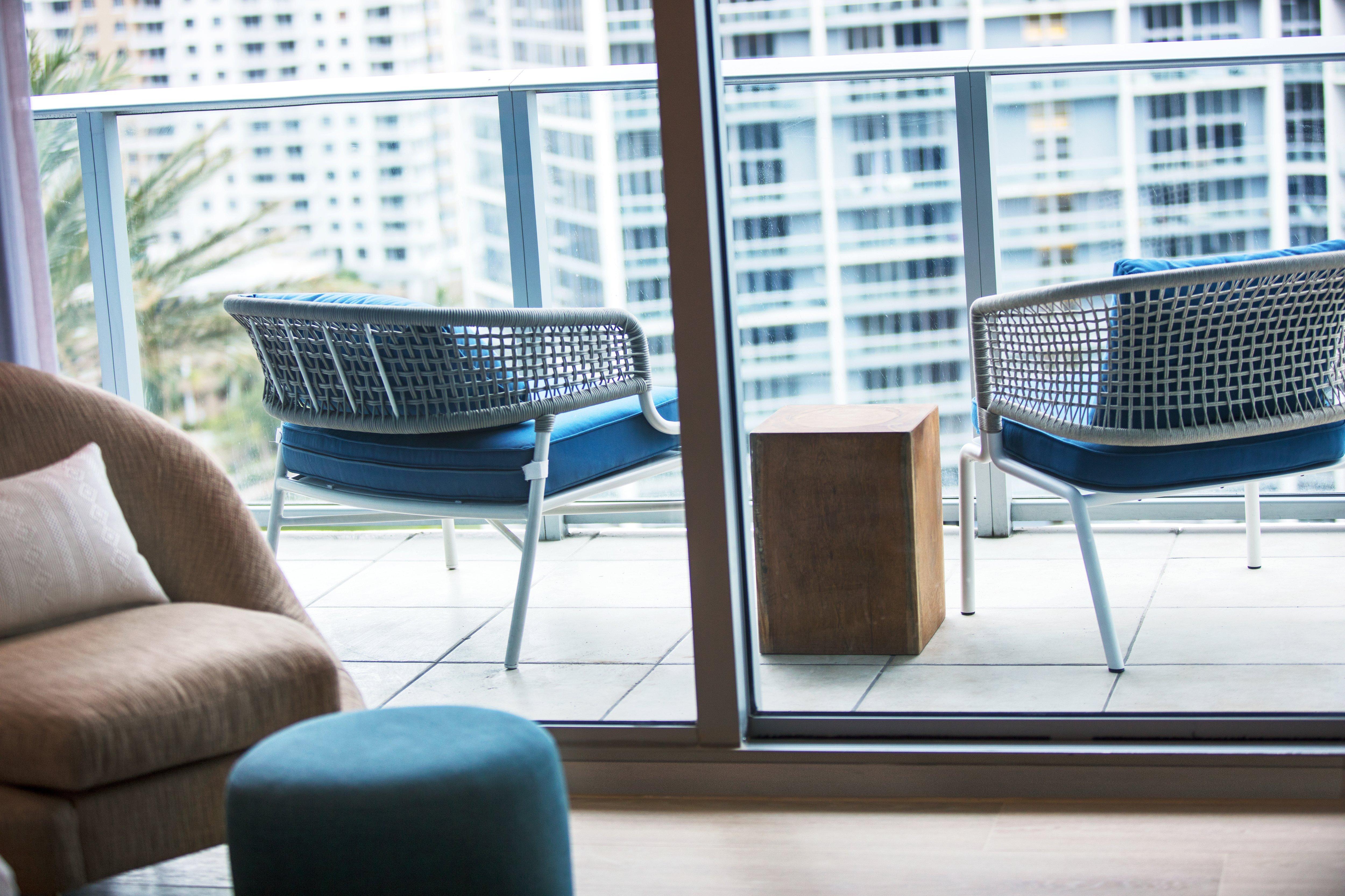 Kimpton Epic Hotel By Ihg Miami Exteriér fotografie A balcony at the hotel